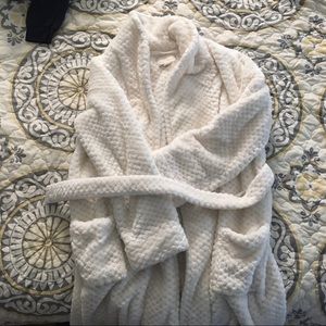 EUC Nordstrom lingerie robe